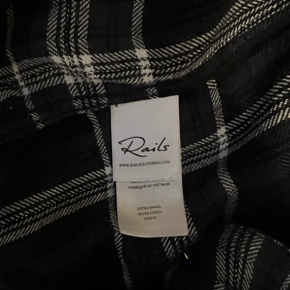 Rails Button Down - Picture 10 of 11